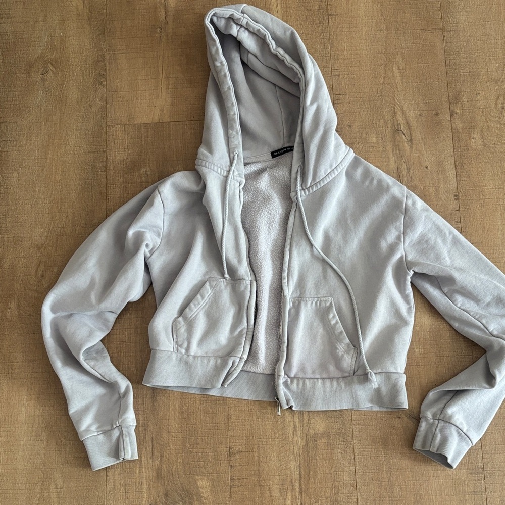 Brandy Melville cropped hoodie sweatshirt